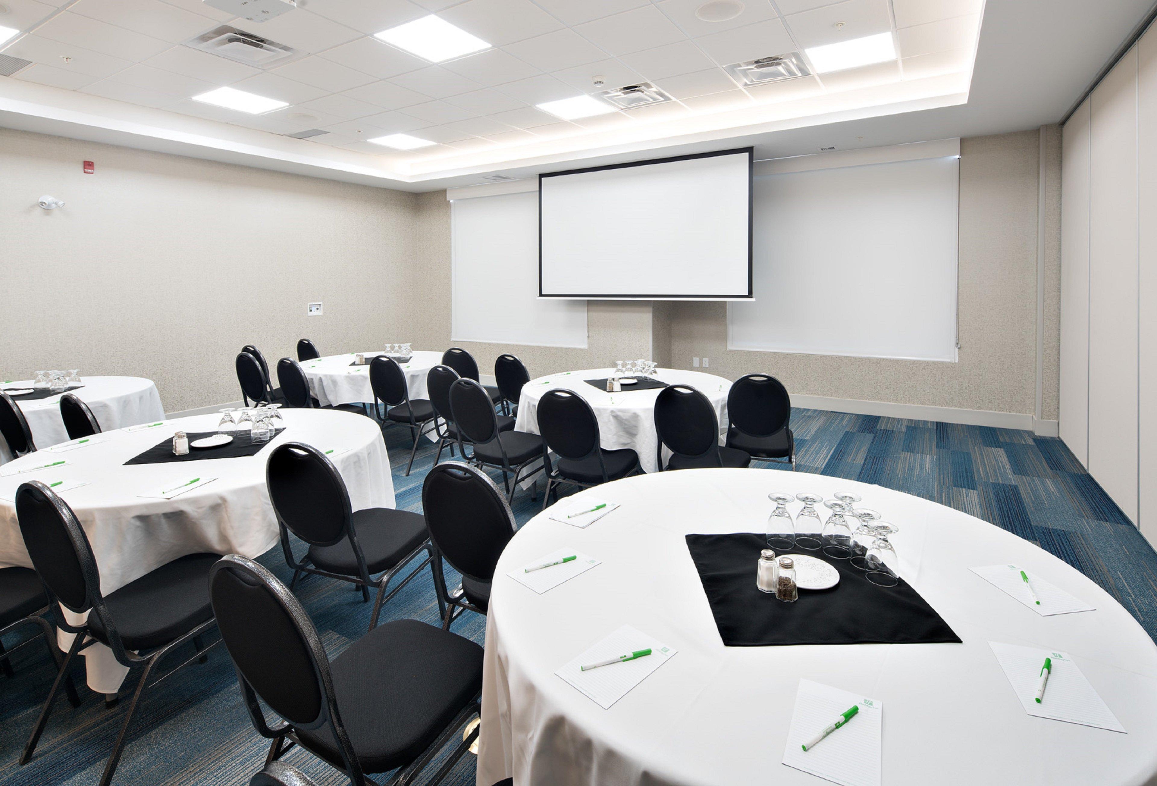 Holiday Inn Express - Red Deer North By Ihg Esterno foto