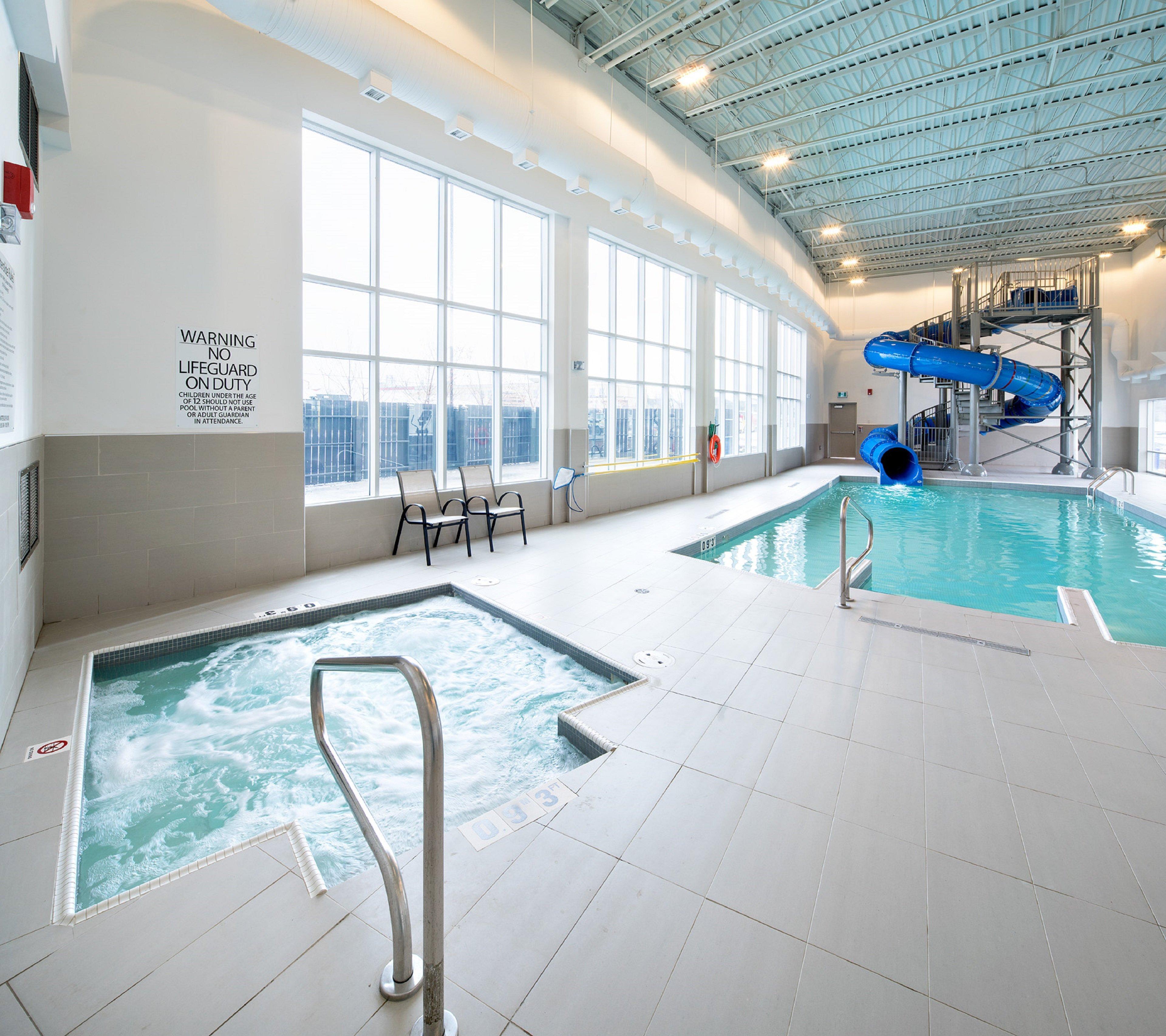 Holiday Inn Express - Red Deer North By Ihg Esterno foto