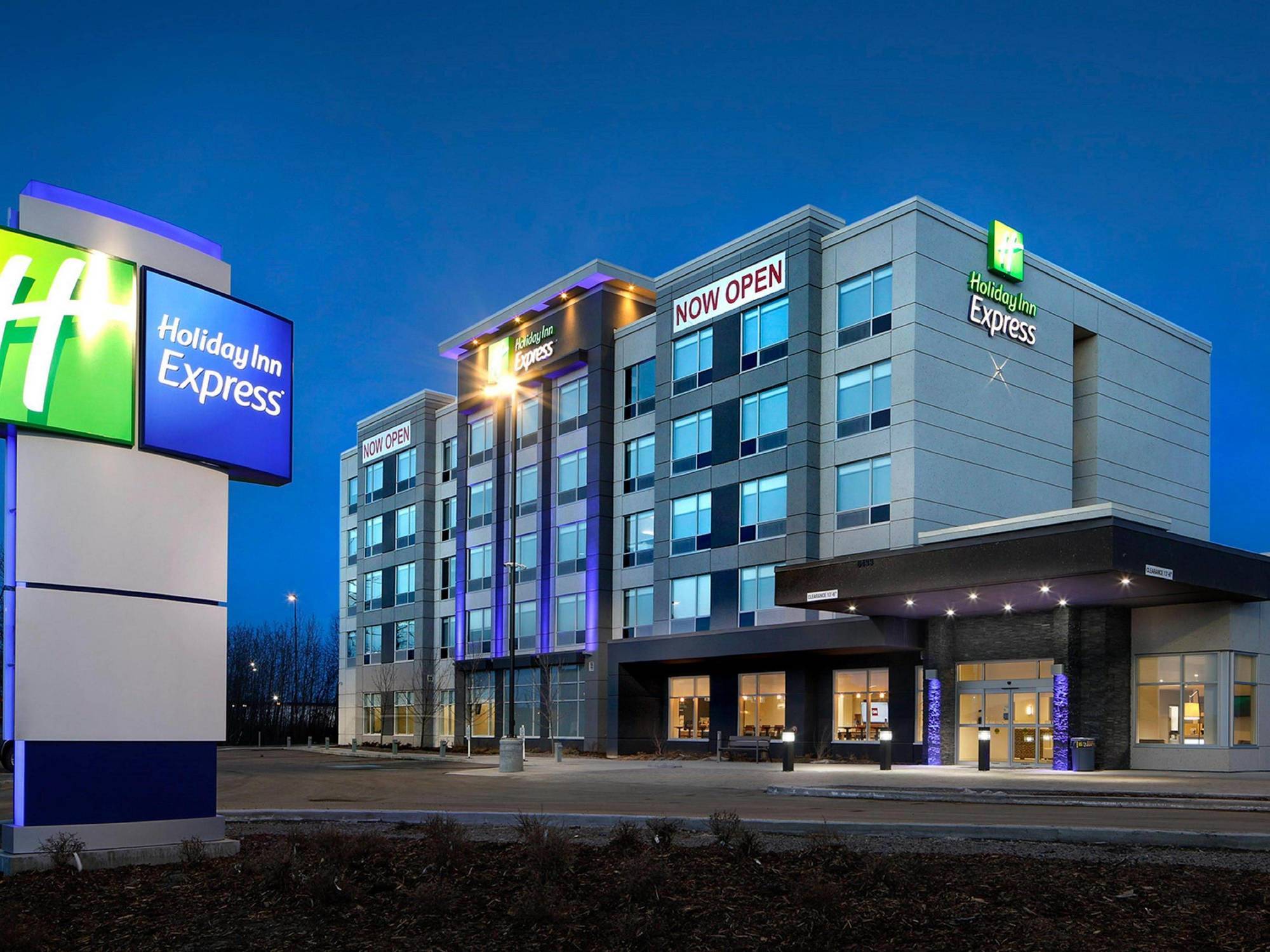 Holiday Inn Express - Red Deer North By Ihg Esterno foto