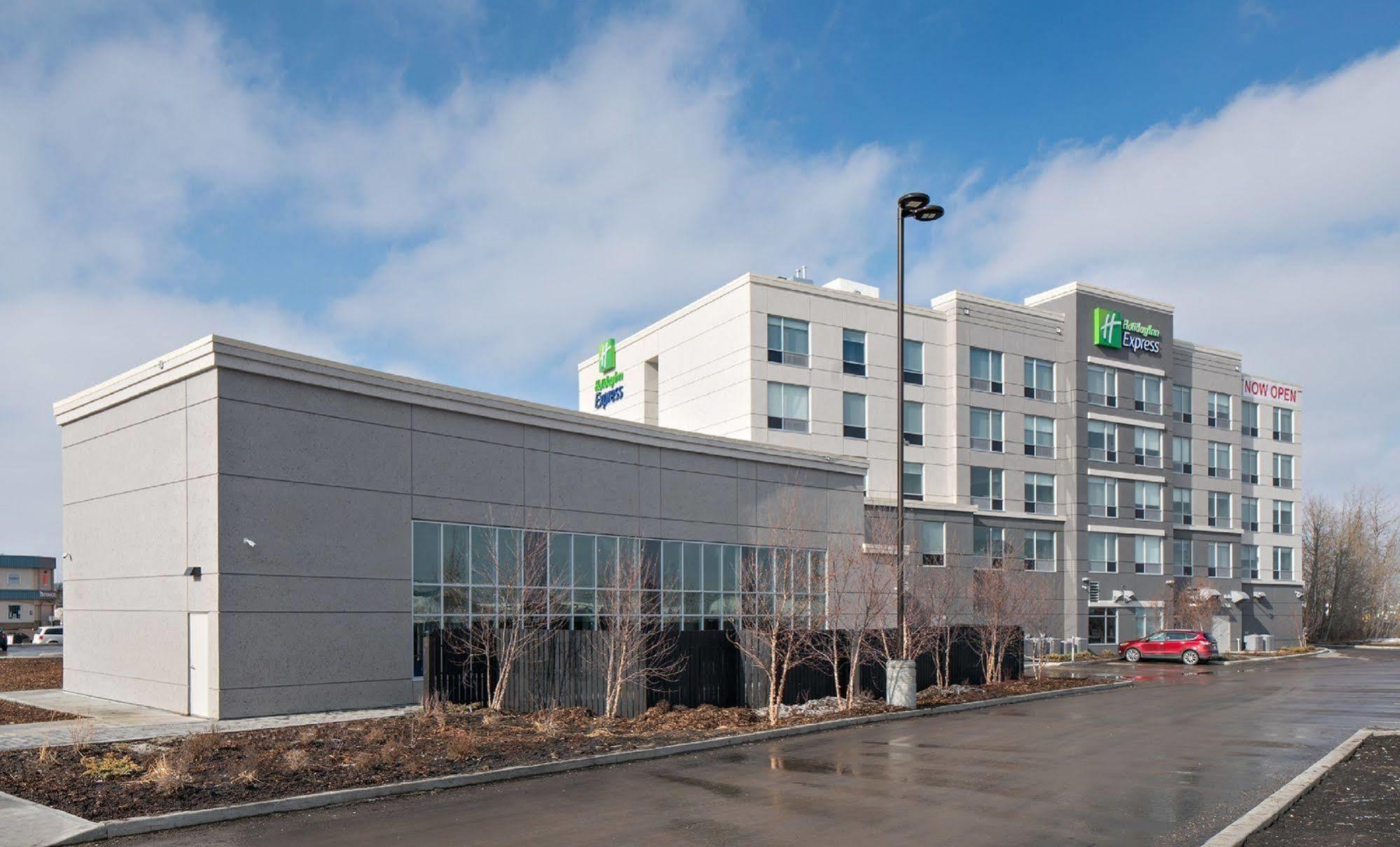 Holiday Inn Express - Red Deer North By Ihg Esterno foto